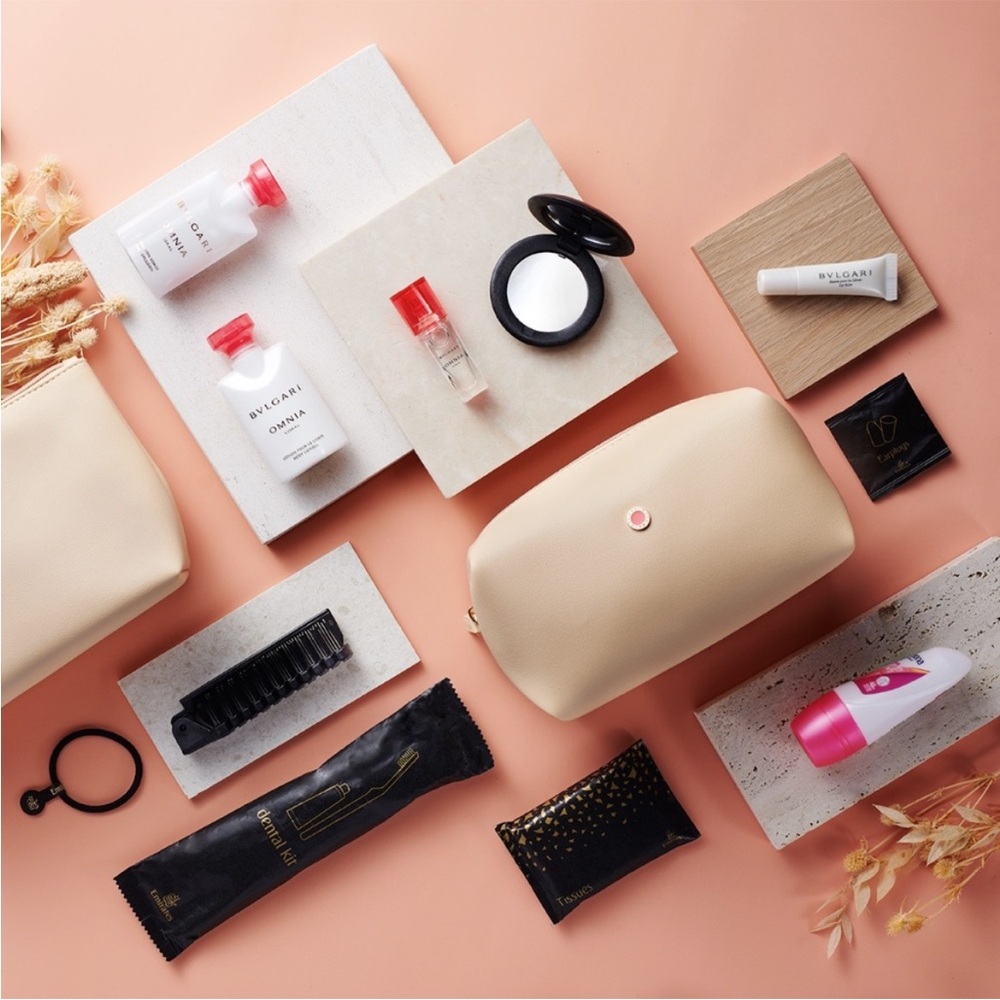Bvlgari Women X Emirates Zipped Cosmetic Kit Pochette Bag/VIP First Class